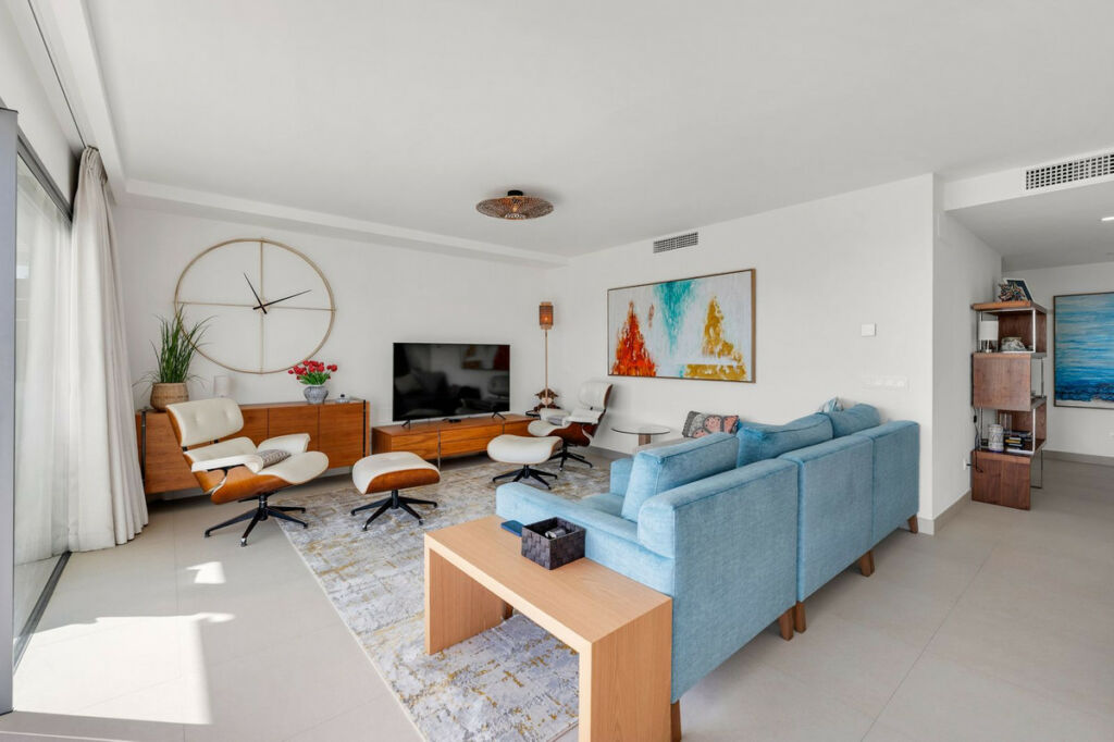 Middle Floor Apartment Calanova Golf Málaga - image 15