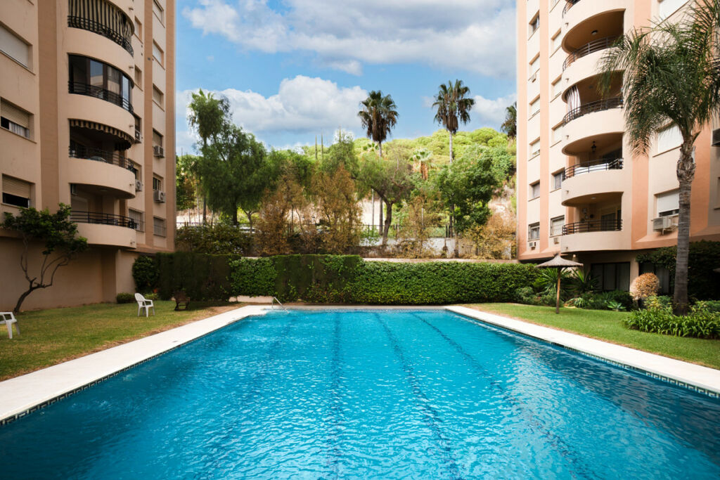 Middle Floor Apartment Marbella Málaga - image 15