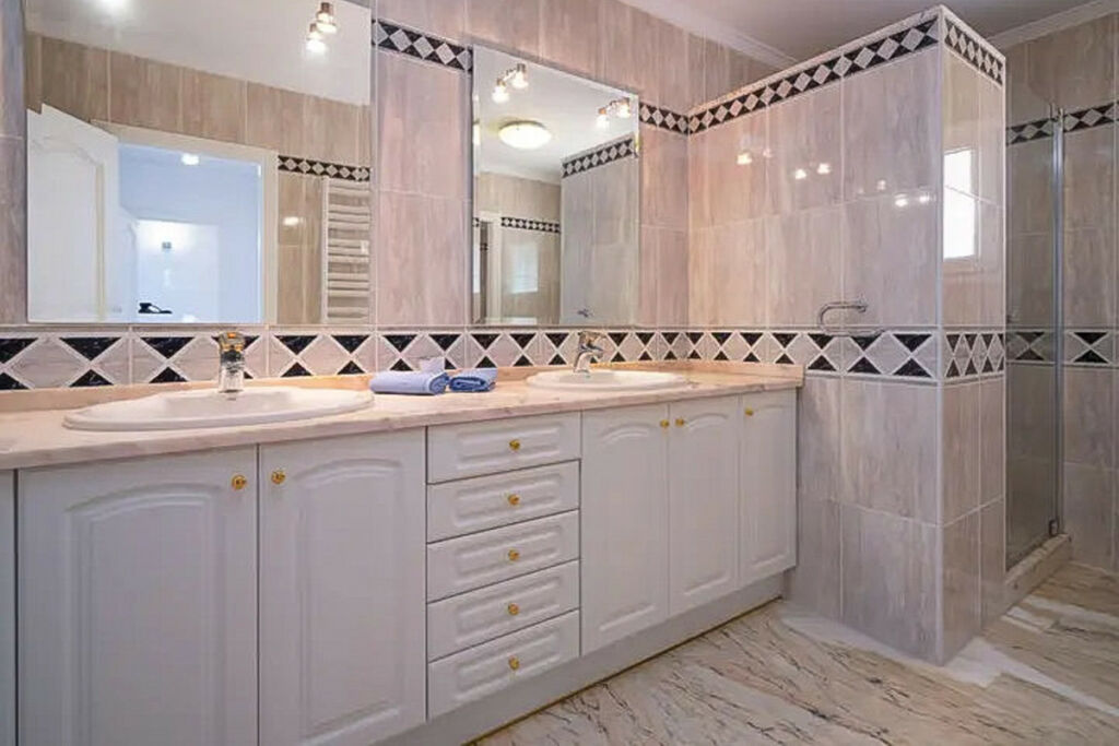 Detached Villa Moraira Alicante - image 15