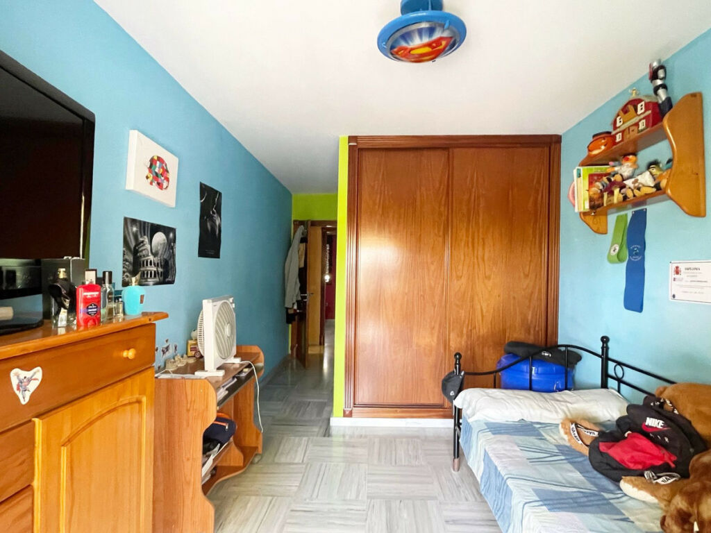 Middle Floor Apartment Fuengirola Málaga - image 15
