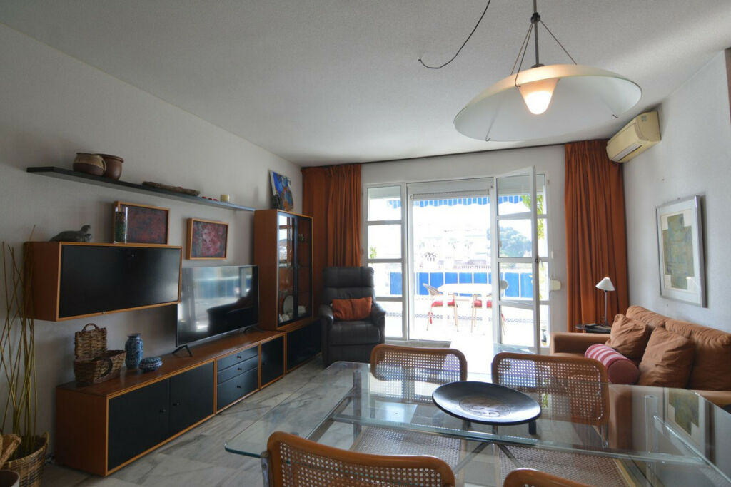 Middle Floor Apartment Fuengirola Málaga - image 15