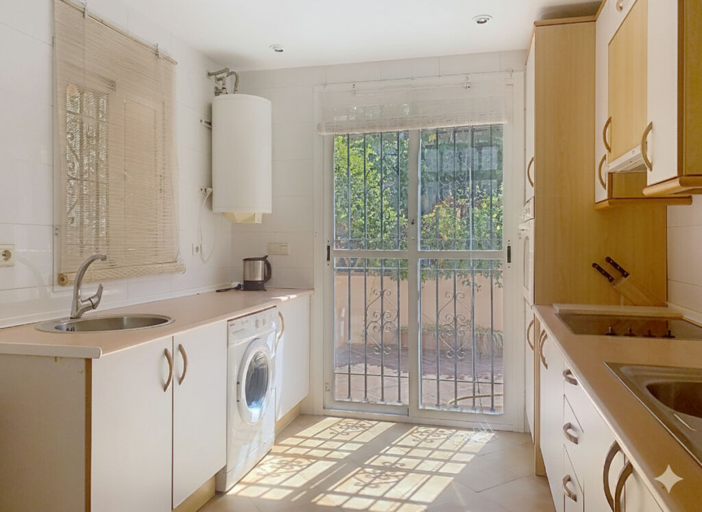 Semi-Detached House Guadalmina Alta Málaga - image 15