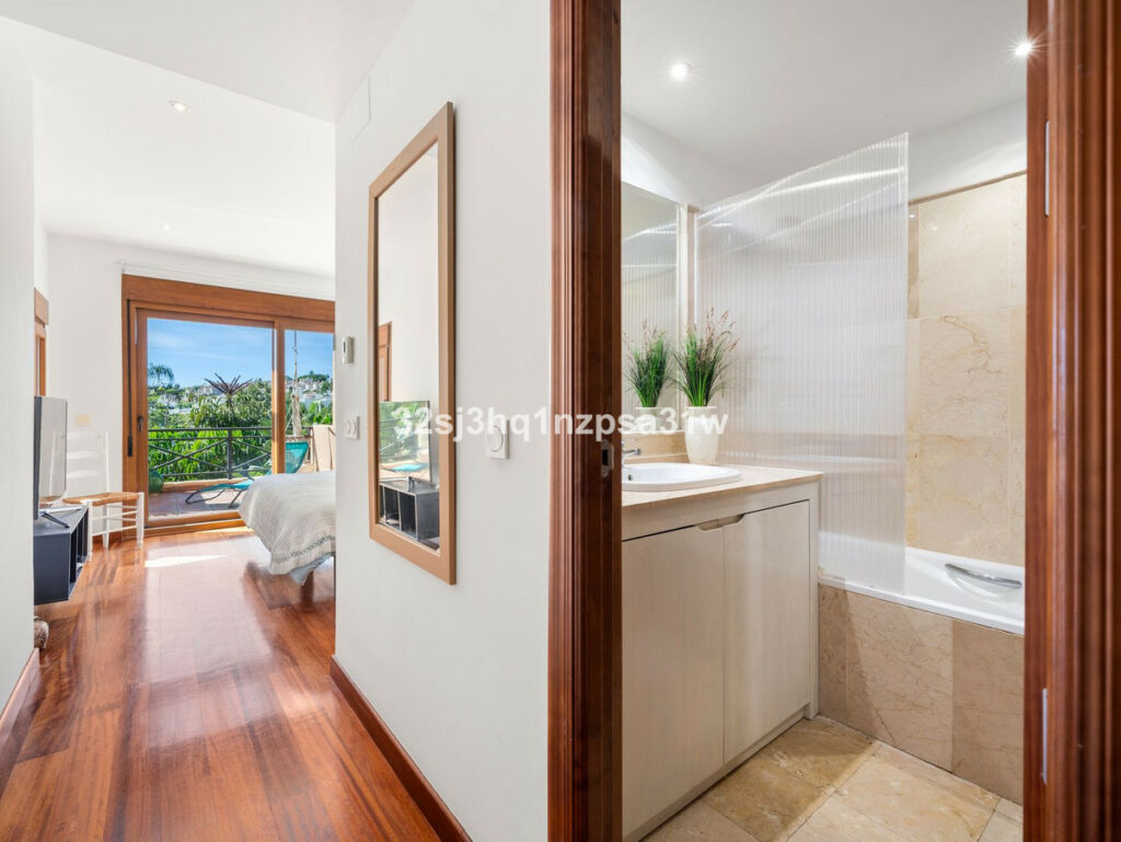 Penthouse Duplex New Golden Mile Málaga - image 15