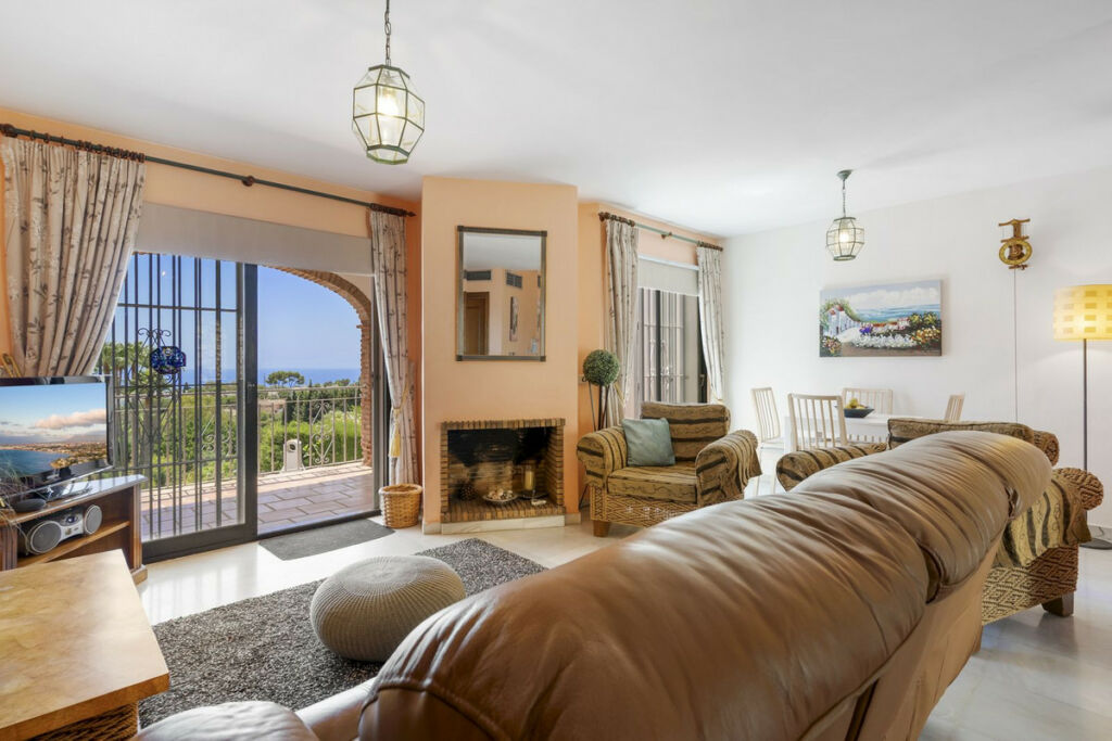 Semi-Detached House Calahonda Málaga - image 15