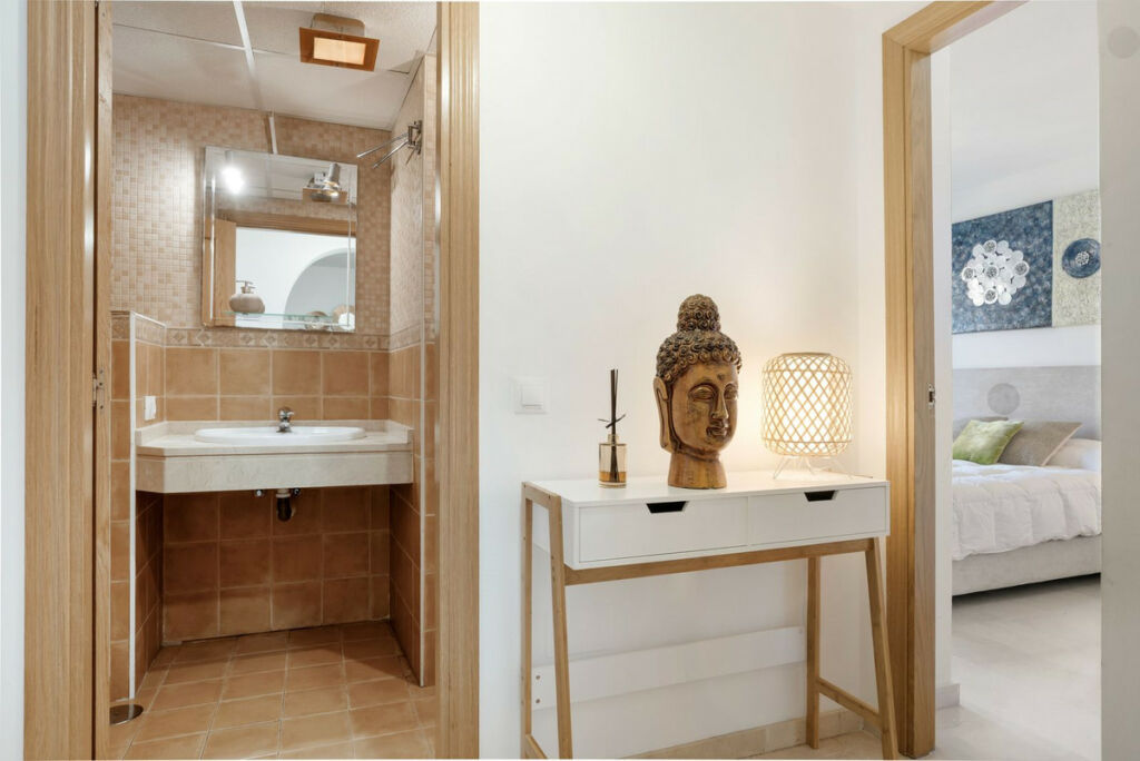 Middle Floor Apartment Bel Air Málaga - image 15