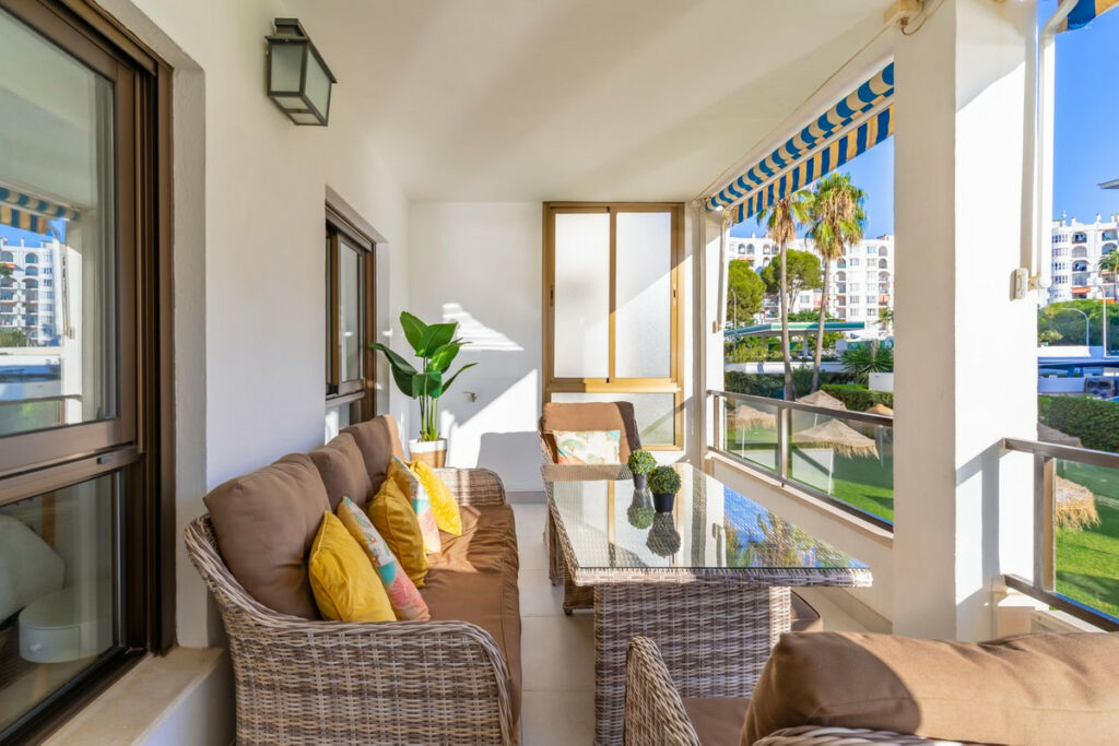 Middle Floor Apartment Fuengirola Málaga - image 15