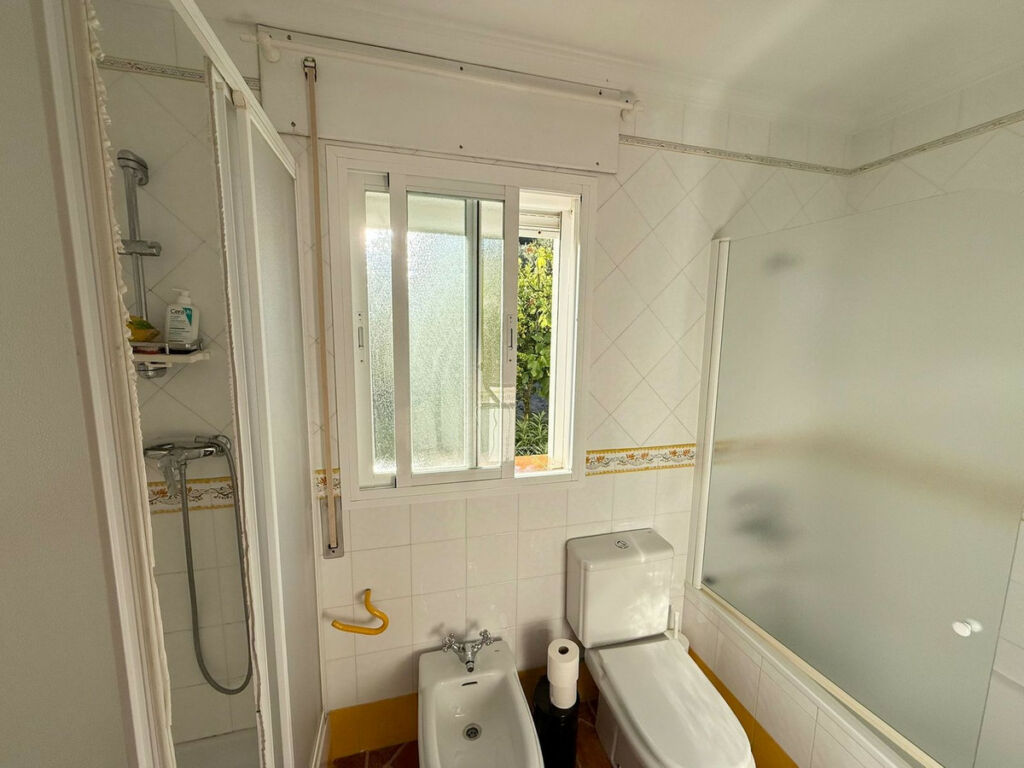 Detached Villa Casares Málaga - image 16