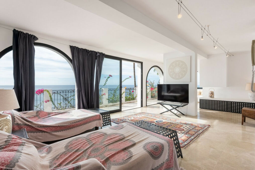 Detached Villa Manilva Málaga - image 15