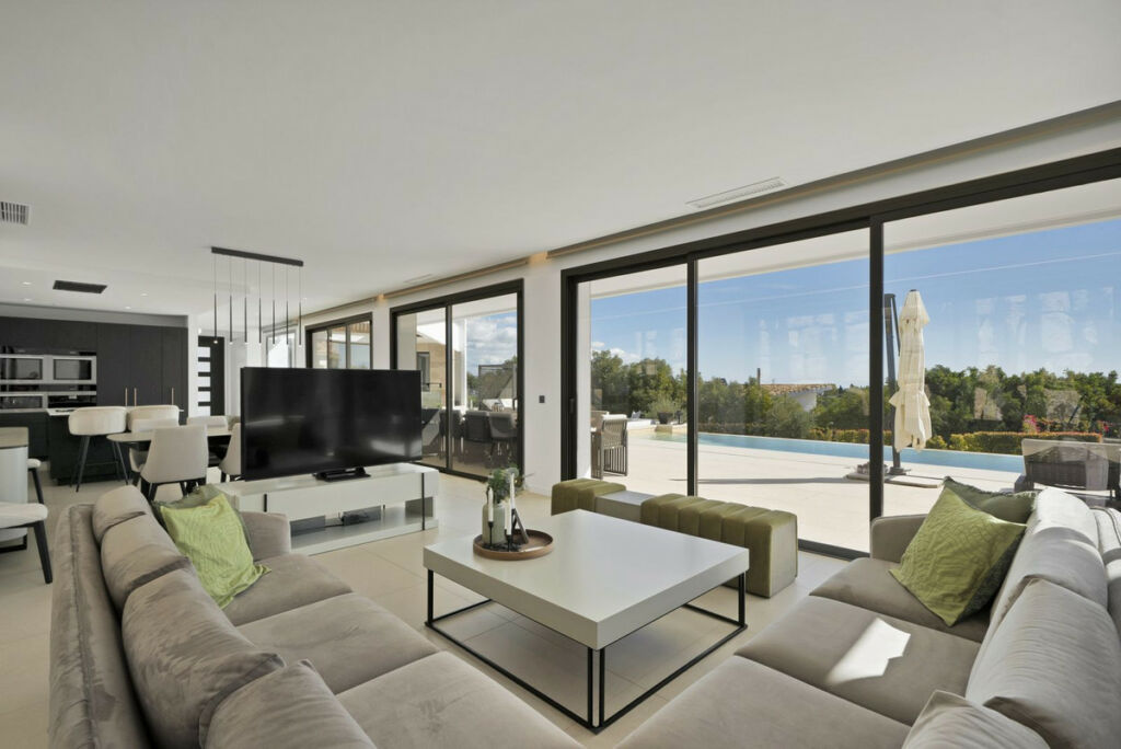 Detached Villa Benahavís Málaga - image 15