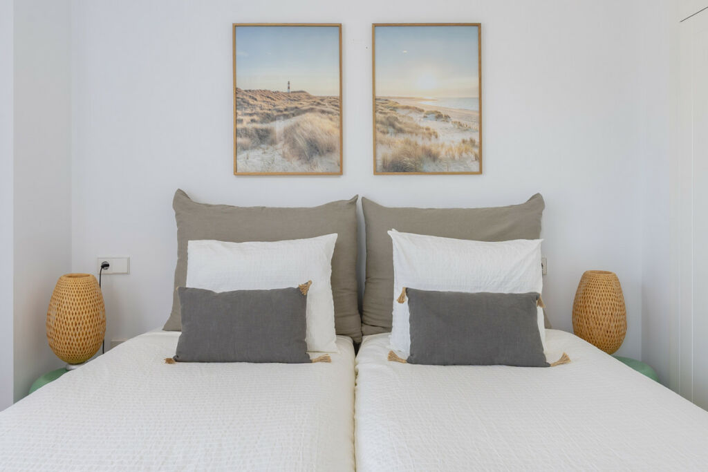 Middle Floor Apartment Estepona Málaga - image 15