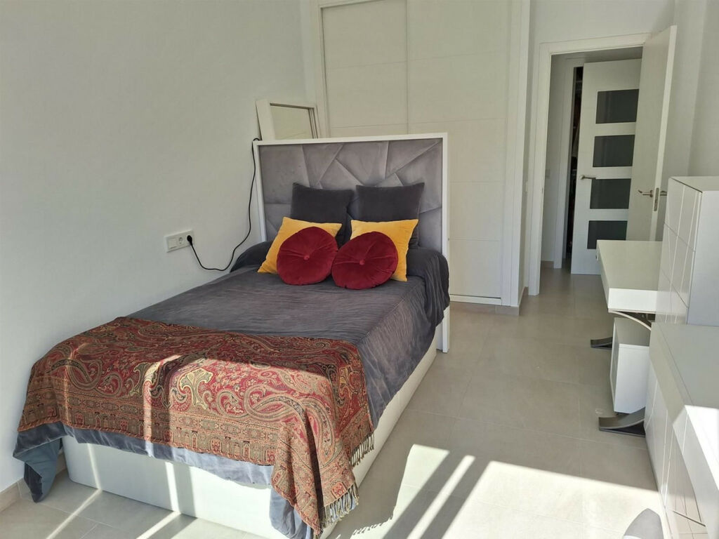 Detached Villa La Duquesa Málaga - image 15