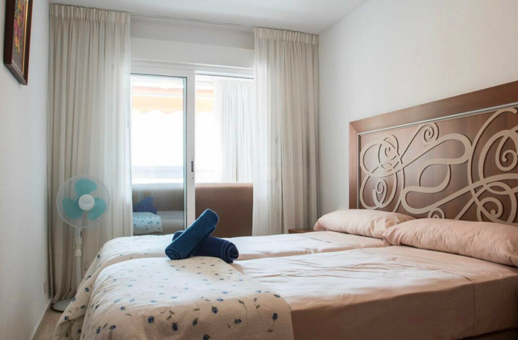 Middle Floor Apartment Benidorm Alicante - image 15
