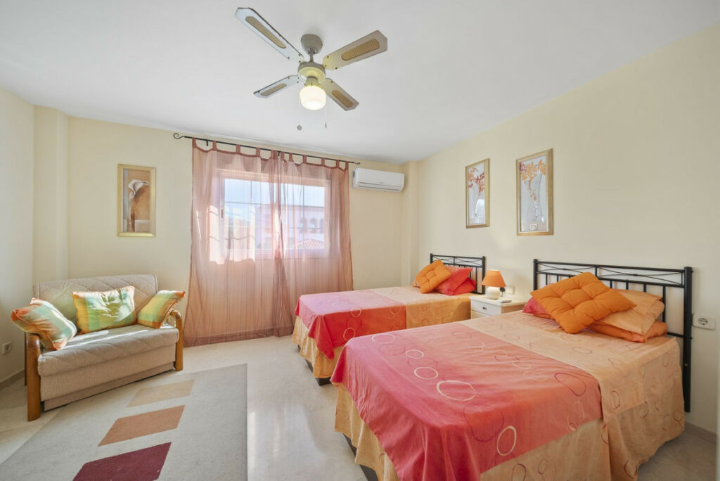 Semi-Detached House Benalmadena Málaga - image 15