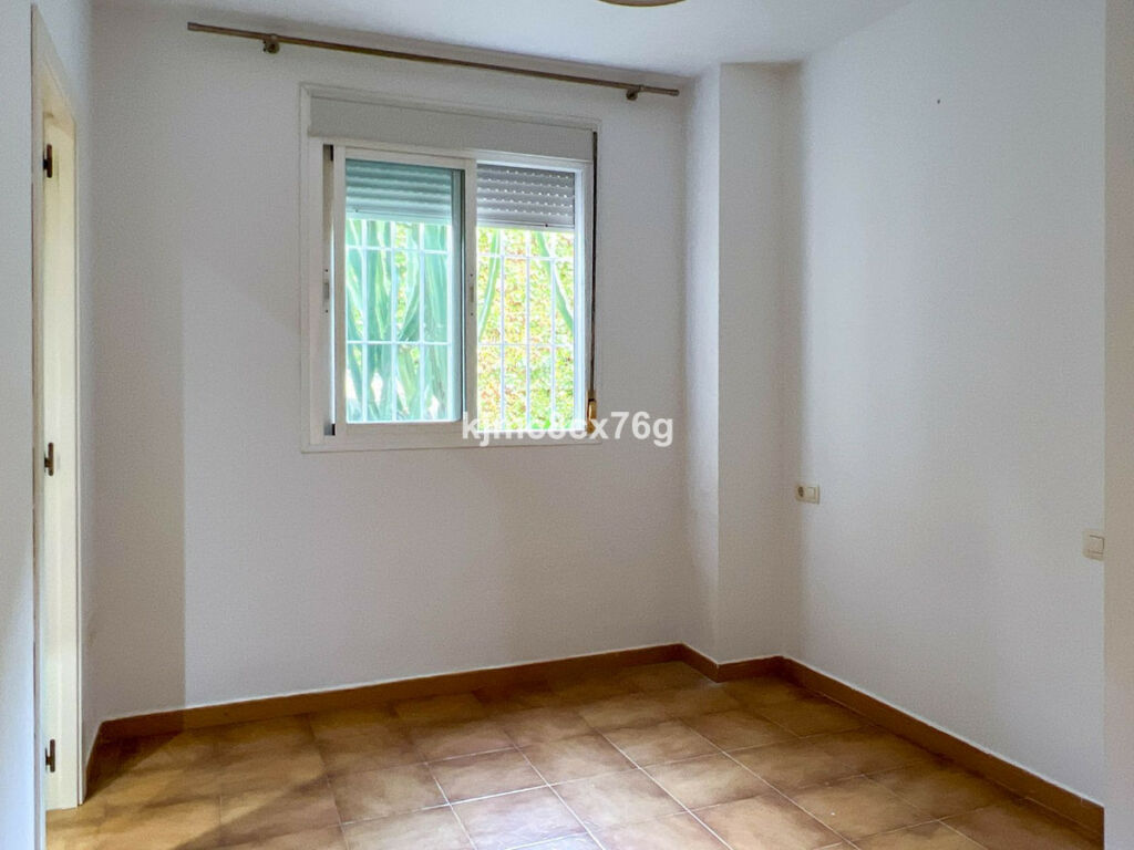 Ground Floor Apartment Calahonda Málaga - image 15
