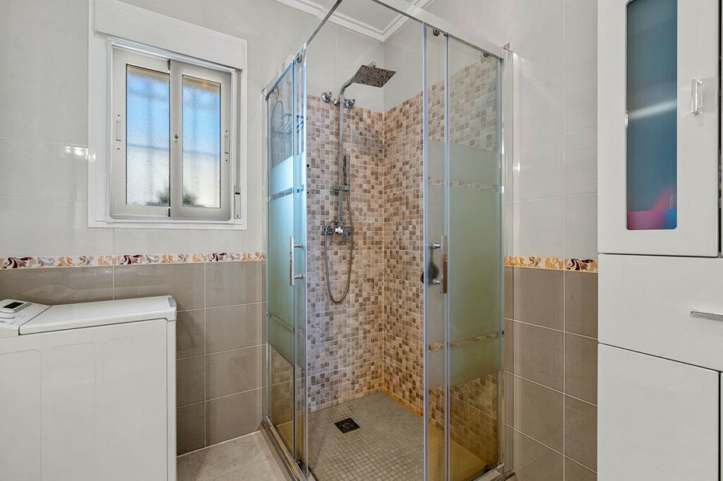 Detached Villa Rojales Alicante - image 15