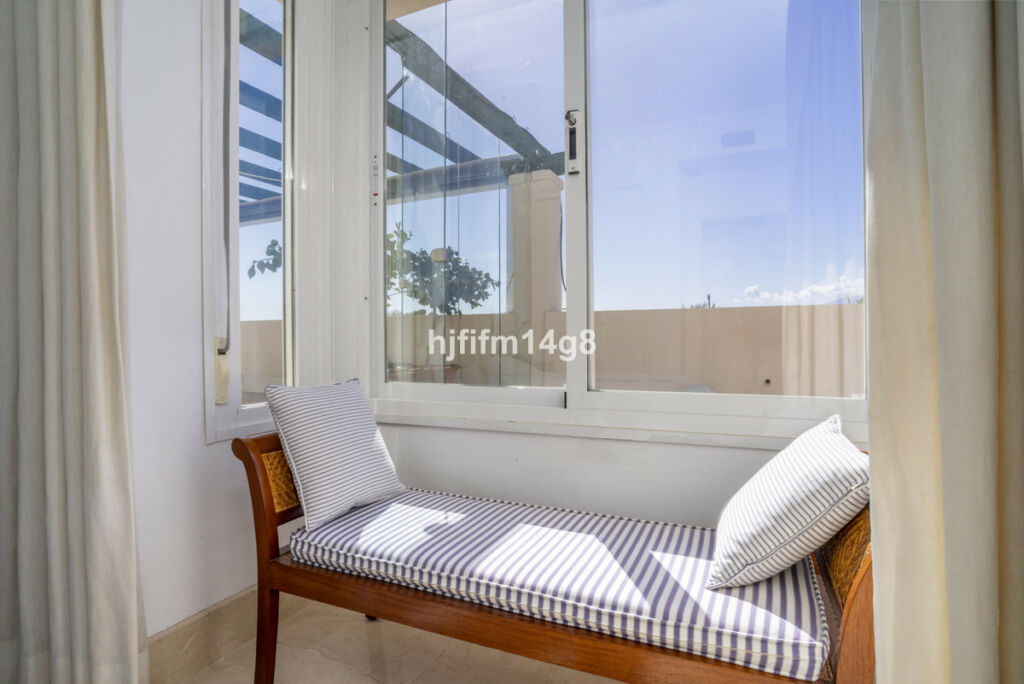 Penthouse Nueva Andalucía Málaga - image 15