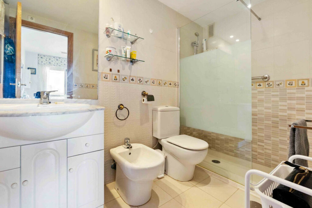 Middle Floor Apartment Campoamor Alicante - image 15