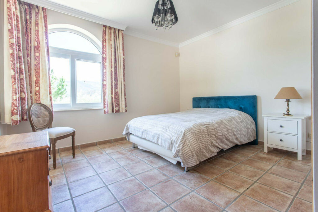 Detached Villa Istán Málaga - image 15