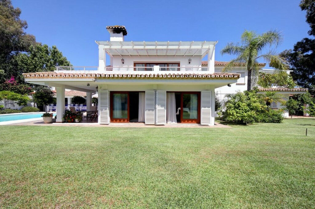 Detached Villa Costalita Málaga - image 15