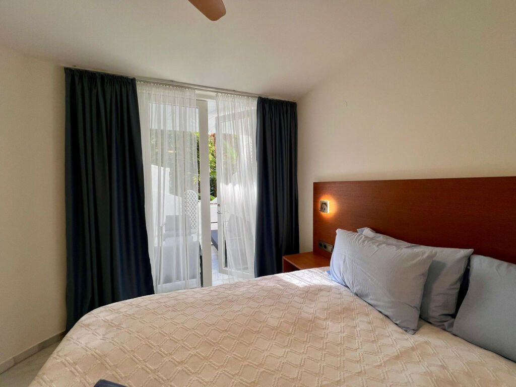 Ground Floor Apartment The Golden Mile Málaga - image 15