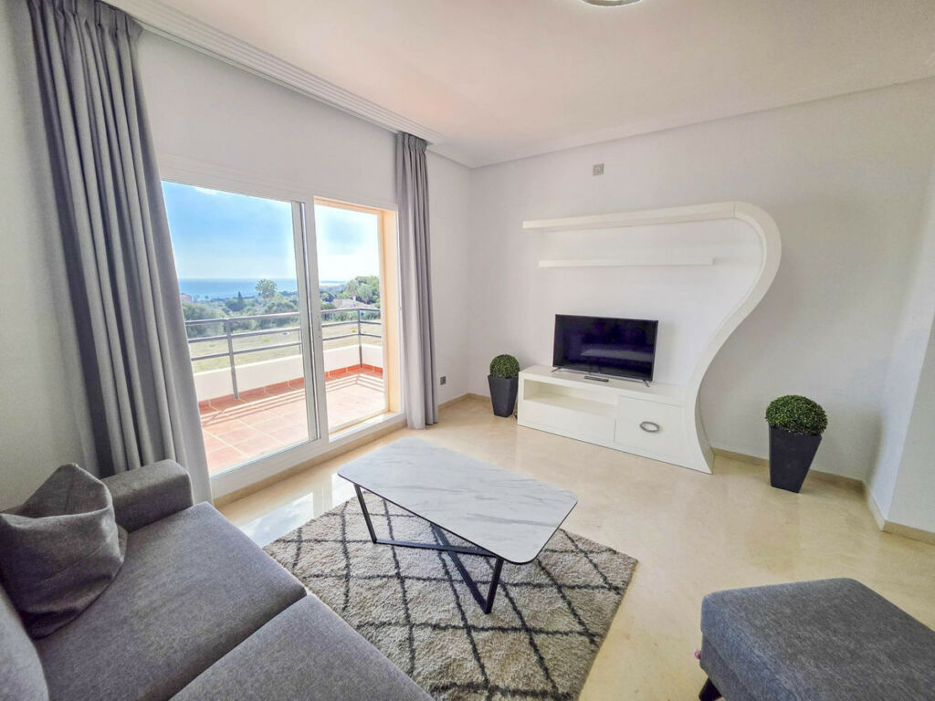 Middle Floor Apartment La Duquesa Málaga - image 15