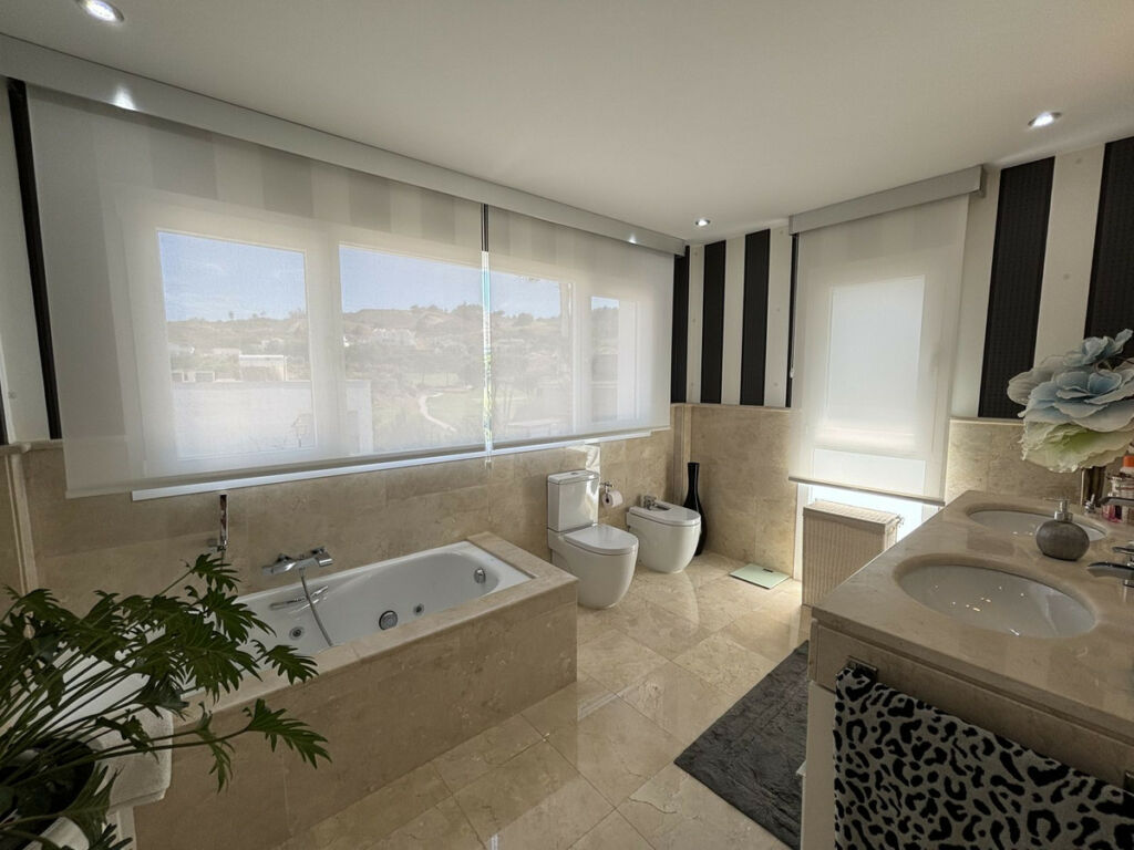 Detached Villa La Cala Golf Málaga - image 15