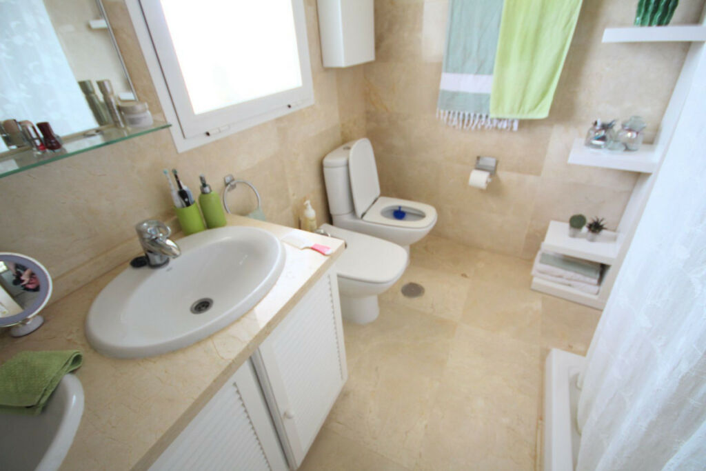 Middle Floor Apartment Riviera del Sol Málaga - image 15