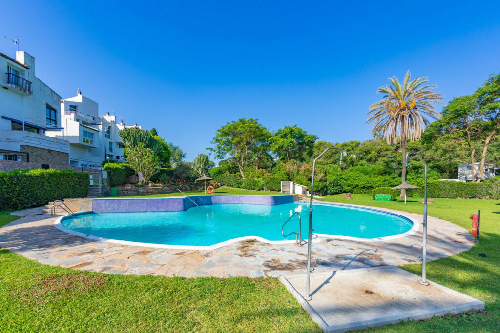 Semi-Detached House Estepona Málaga - image 15