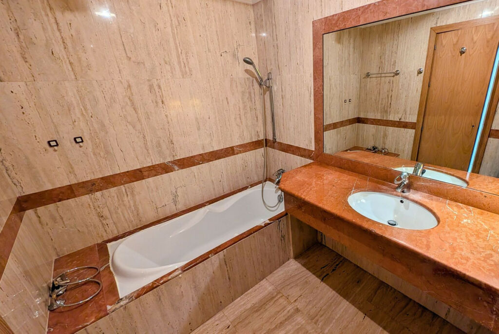 Ground Floor Apartment Benahavís Málaga - image 15