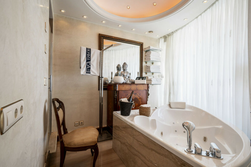 Duplex Puerto Banús Málaga - image 15