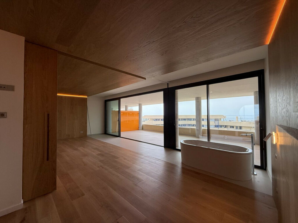 Middle Floor Apartment Higueron Málaga - image 15