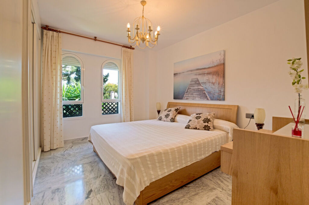 Middle Floor Apartment San Pedro de Alcántara Málaga - image 15