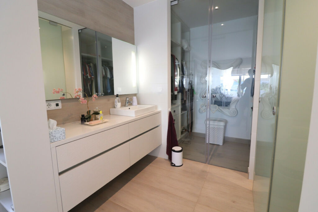 Detached Villa Benijofar Alicante - image 15