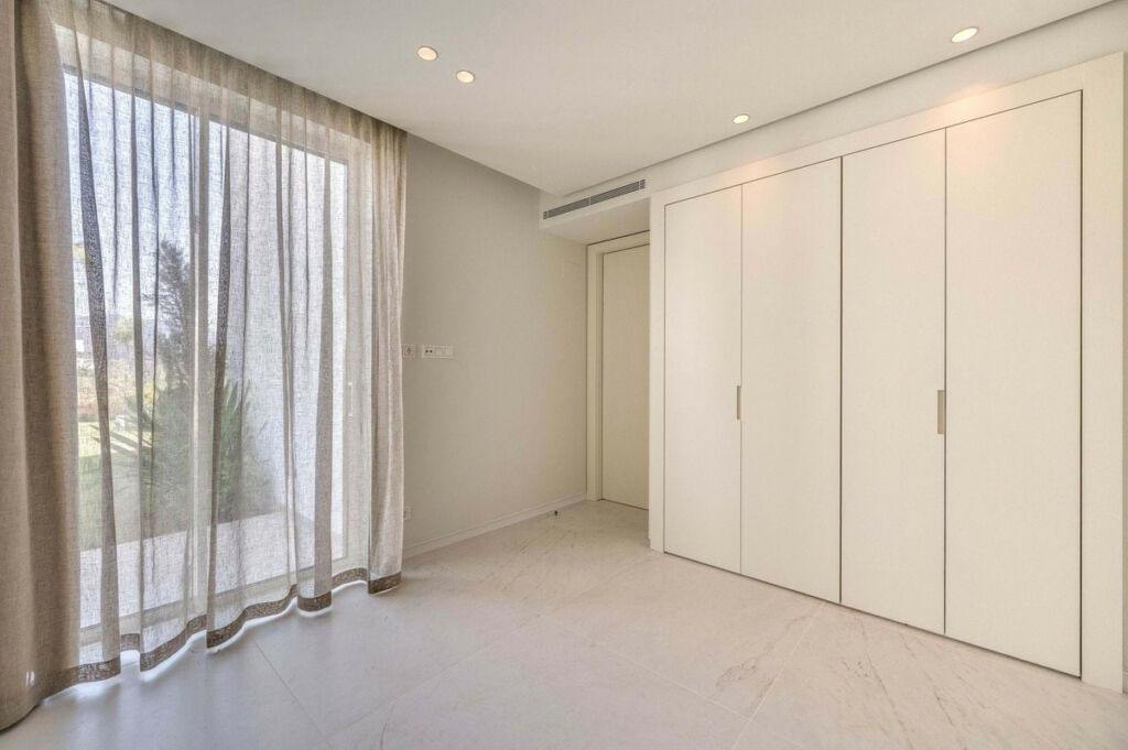 Ground Floor Apartment Marbella Málaga - image 15
