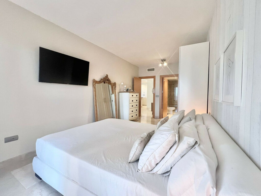 Ground Floor Apartment New Golden Mile Málaga - image 15