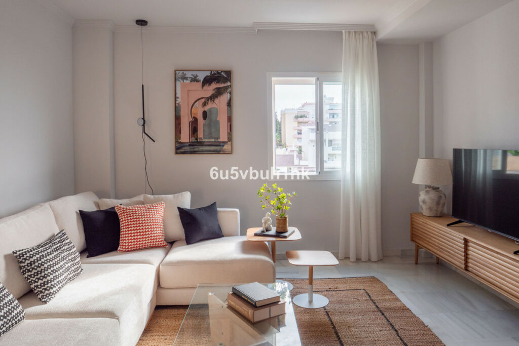 Townhouse Torrequebrada Málaga - image 15