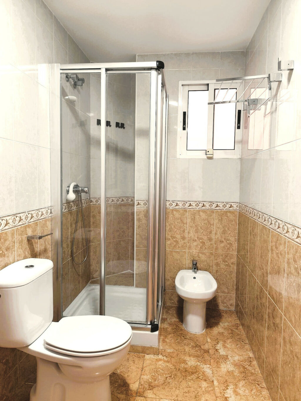 Middle Floor Apartment Torrevieja Alicante - image 15