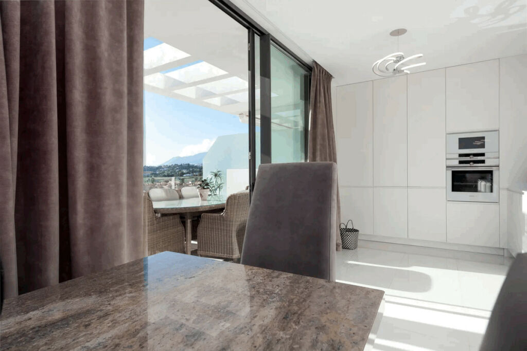 Penthouse Estepona Málaga - image 15