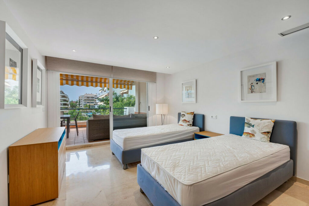 Penthouse Duplex Guadalmina Alta Málaga - image 15