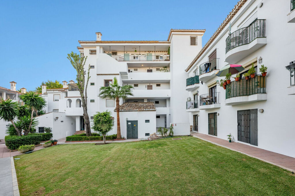 Ground Floor Studio New Golden Mile Málaga - image 15