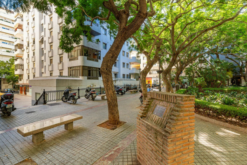 Middle Floor Apartment Marbella Málaga - image 15