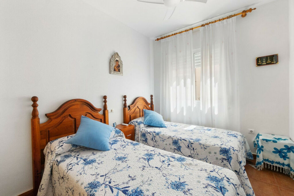 Middle Floor Apartment Campoamor Alicante - image 15