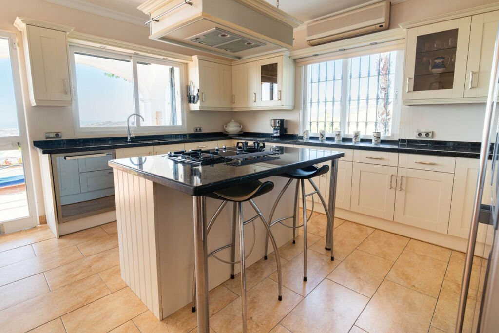 Detached Villa Mijas Málaga - image 15