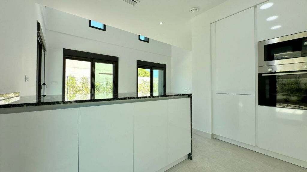 Detached Villa Muchamiel Alicante - image 15