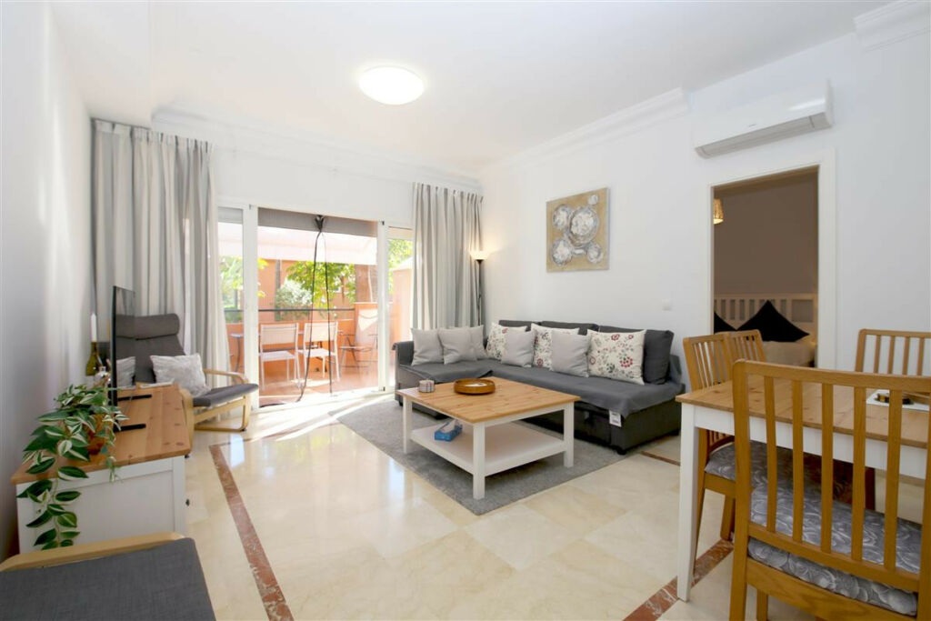 Ground Floor Apartment Estepona Málaga - image 15