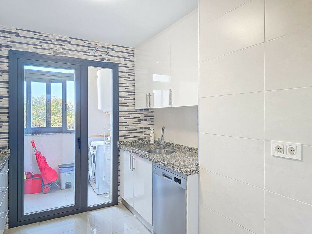 Middle Floor Apartment Torre del Mar Málaga - image 15