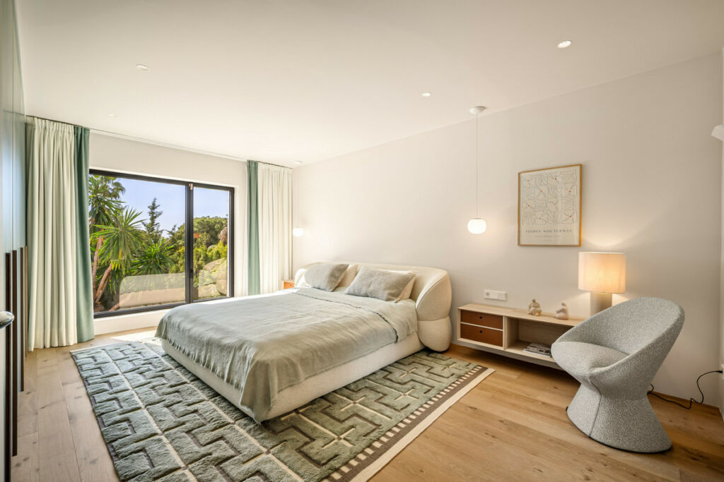 Detached Villa Nueva Andalucía Málaga - image 15