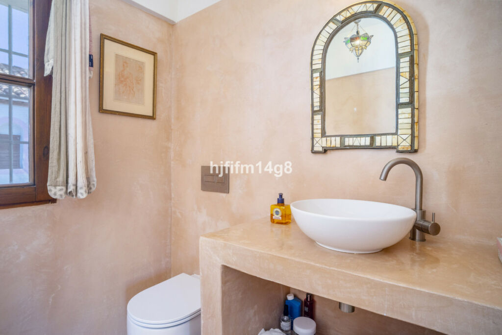 Townhouse La Heredia Málaga - image 15