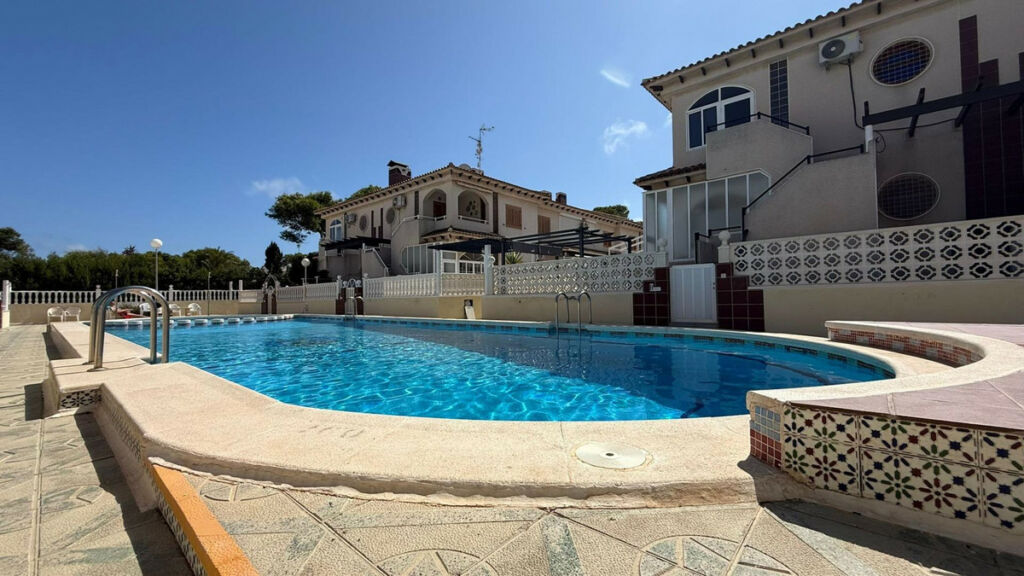 Bungalow Torrevieja Alicante - image 15