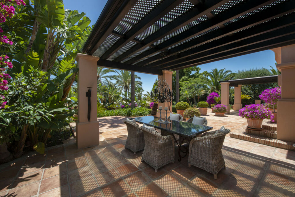 Detached Villa Sierra Blanca Málaga - image 15